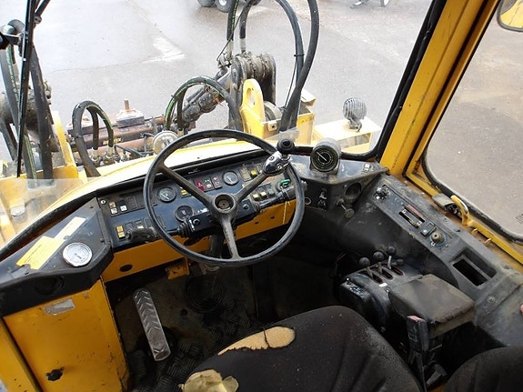 Volvo BM L 50 5 of 5