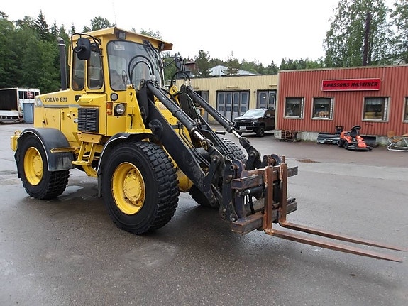 Volvo BM L 50 2 of 5