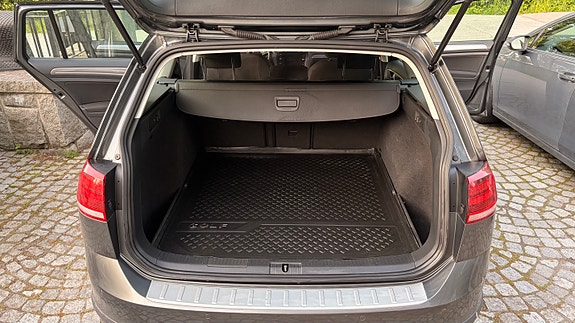Volkswagen Golf Alltrack 8 of 10