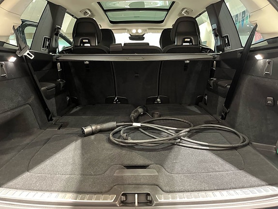 Volvo XC90 13 of 14