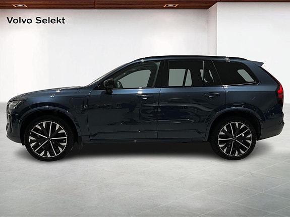 Volvo XC90 3 of 14