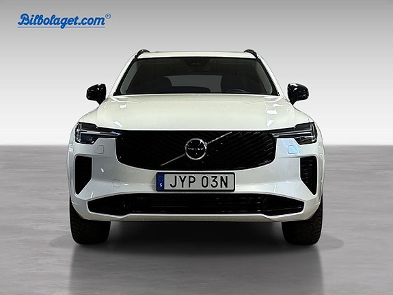 Volvo XC90 4 of 5