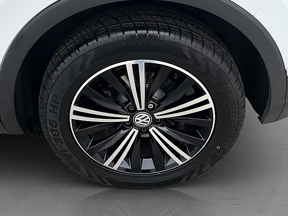 Volkswagen Tiguan 29 of 30