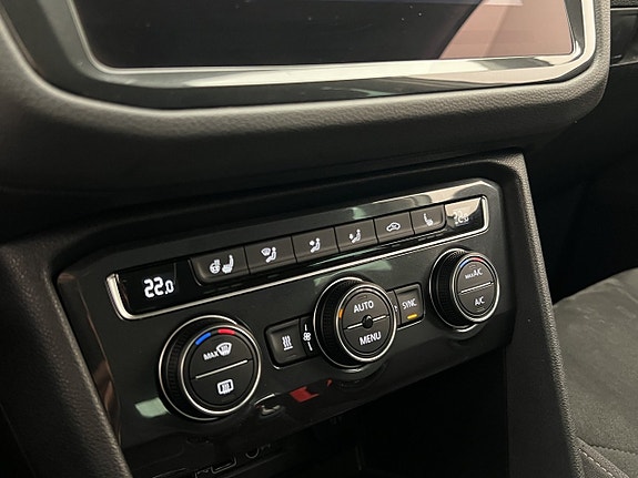 Volkswagen Tiguan 22 of 30