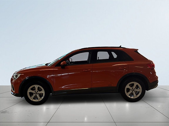 Audi Q3 4 of 5
