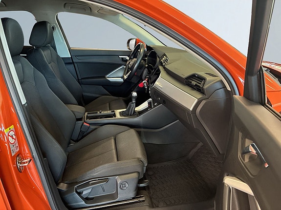 Audi Q3 11 of 18