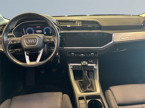 Audi Q3 9 of 18