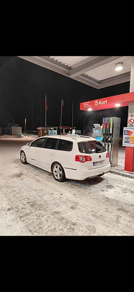 Volkswagen Passat 3 of 5
