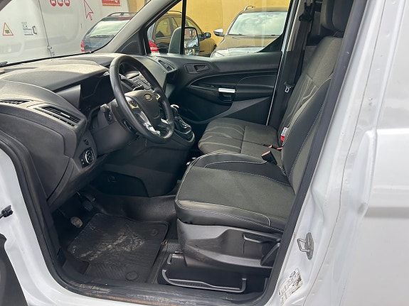 Ford Transit Connect 3 of 5