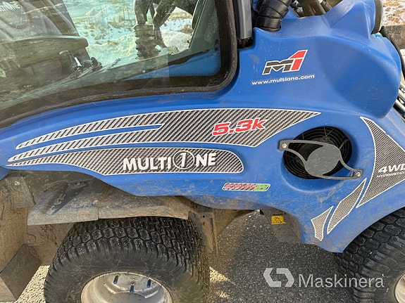 Kompaktlastare Multione 5.3K + Redskap 22 of 27