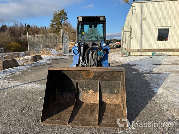 Kompaktlastare Multione 5.3K + Redskap 2 of 27