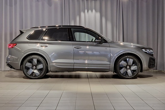 Volkswagen Touareg 4 of 17