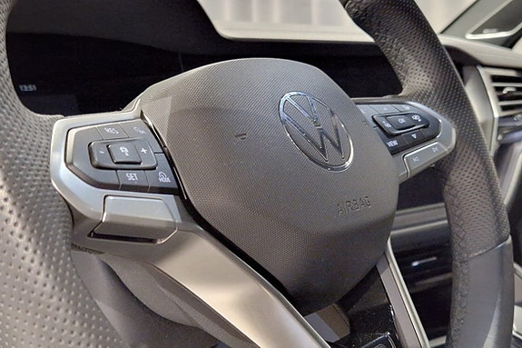 Volkswagen Touareg 12 of 17