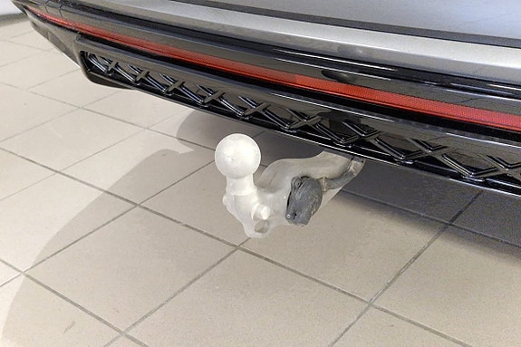 Volkswagen Touareg 6 of 17