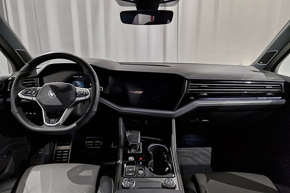 Volkswagen Touareg 11 of 17