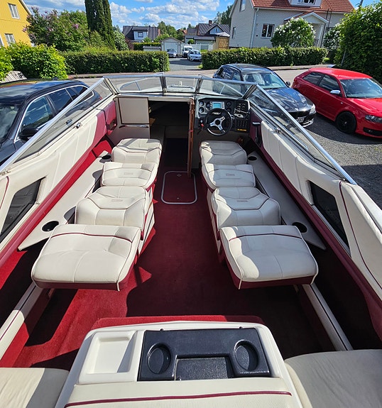 Maxum 2150 sc Daycruiser 5 of 5