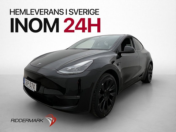 Tesla Model Y 4 of 30
