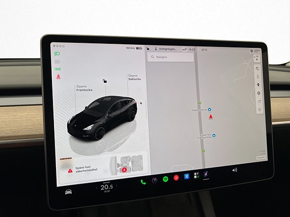 Tesla Model Y 25 of 30