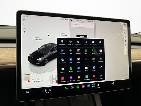 Tesla Model Y 26 of 30