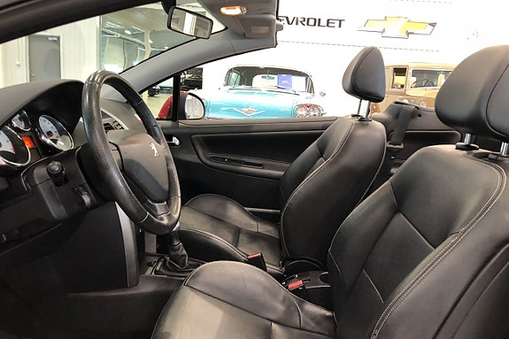 Peugeot 207 CC 11 of 14