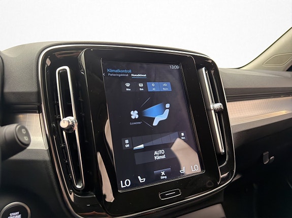 Volvo XC40 19 of 28