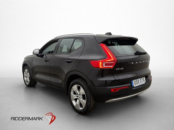 Volvo XC40 4 of 5