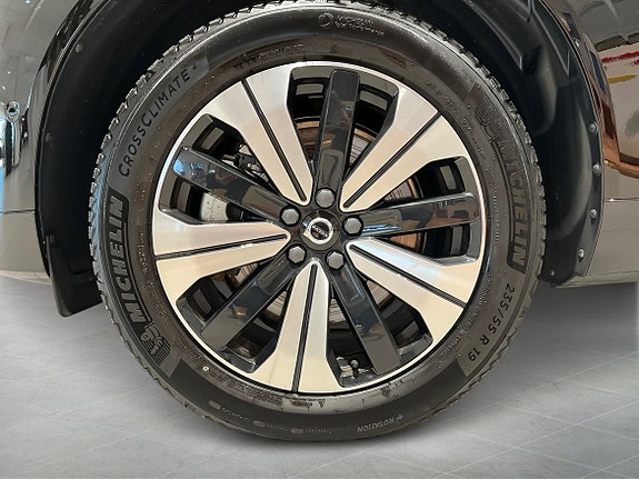 Volvo XC60 9 of 14