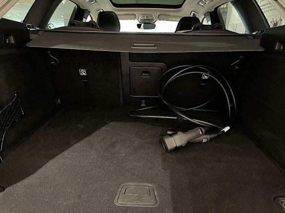Volvo XC60 13 of 14
