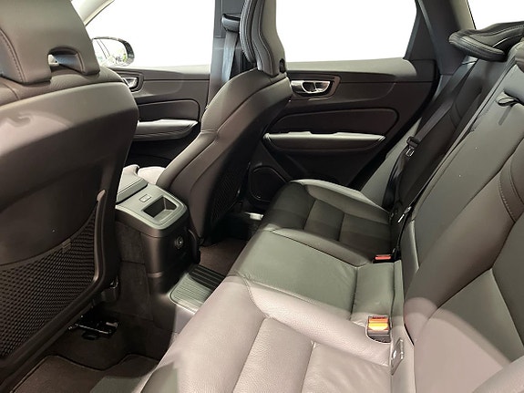 Volvo XC60 6 of 14