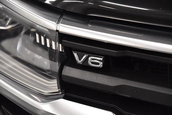 Volkswagen Amarok 8 of 17