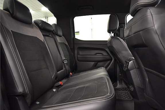 Volkswagen Amarok 12 of 17