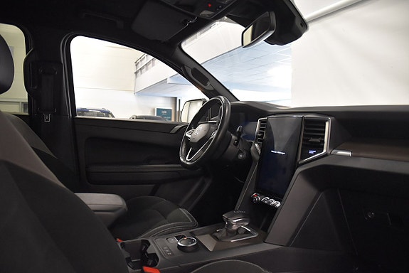 Volkswagen Amarok 10 of 17