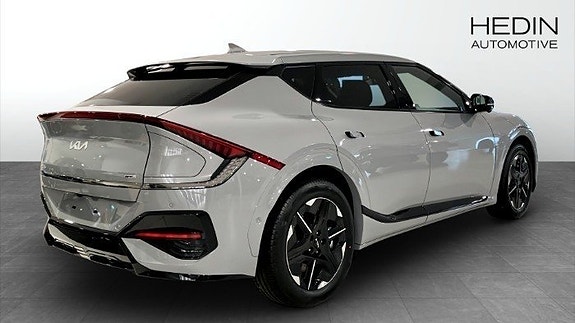 Kia EV6 2 of 12