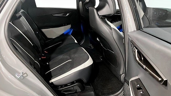 Kia EV6 5 of 12