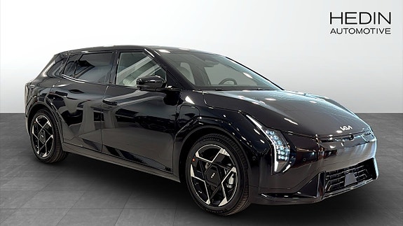 Kia EV4 3 of 12