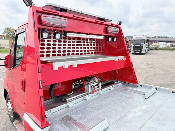 Ny Flakbärgare Iveco Daily Bärgningsbil 11 of 12