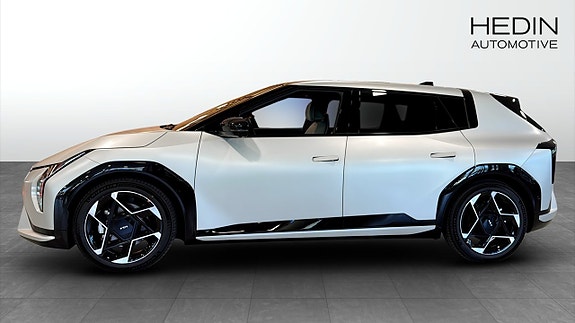 Kia EV4 4 of 12