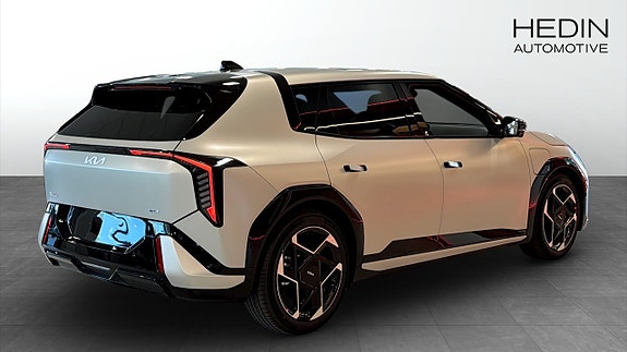Kia EV4 6 of 12