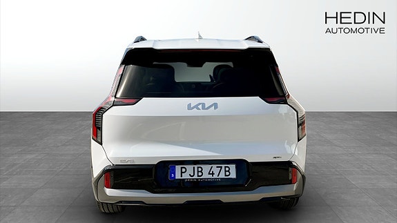 Kia EV9 7 of 13