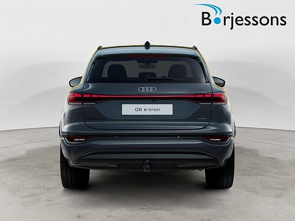 Audi Q6 e-tron 5 of 5
