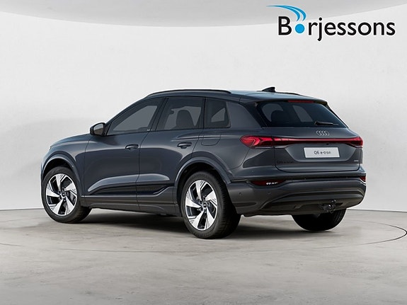 Audi Q6 e-tron 3 of 5