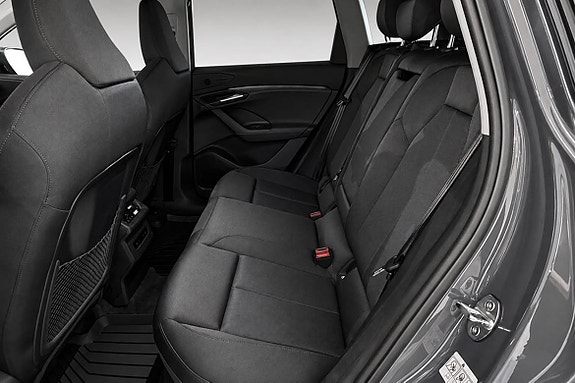 Audi Q6 e-tron 8 of 8