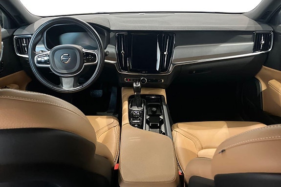Volvo V90 Cross Country 10 of 22
