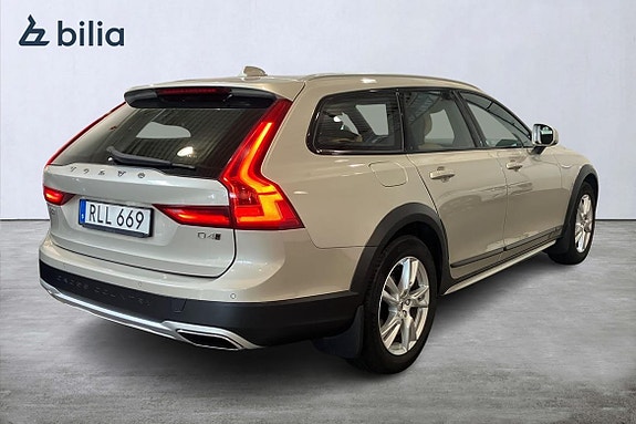 Volvo V90 Cross Country 19 of 22