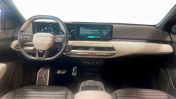 Kia EV4 4 of 13