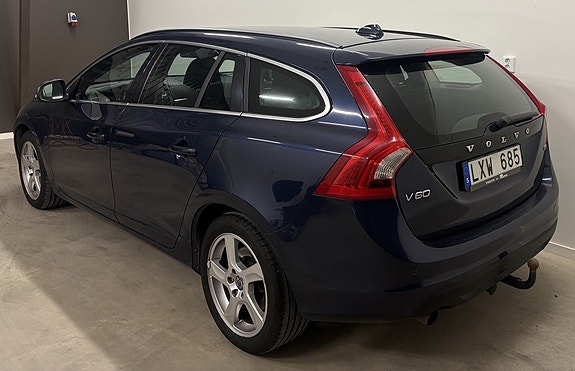 Volvo V60 3 of 13