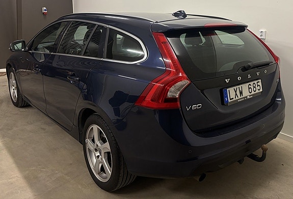 Volvo V60 6 of 13