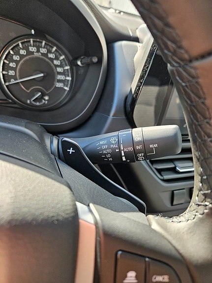 Suzuki S-Cross 17 of 23