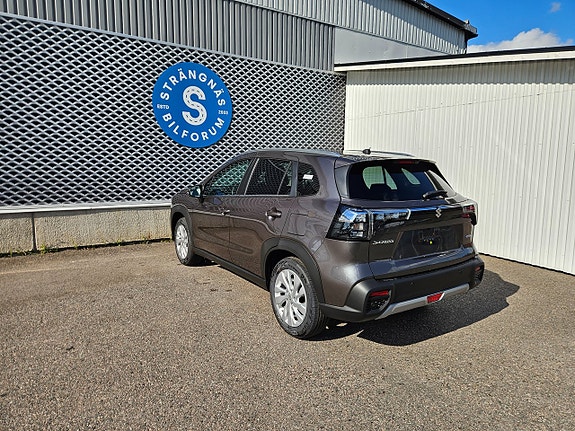 Suzuki S-Cross 4 of 23