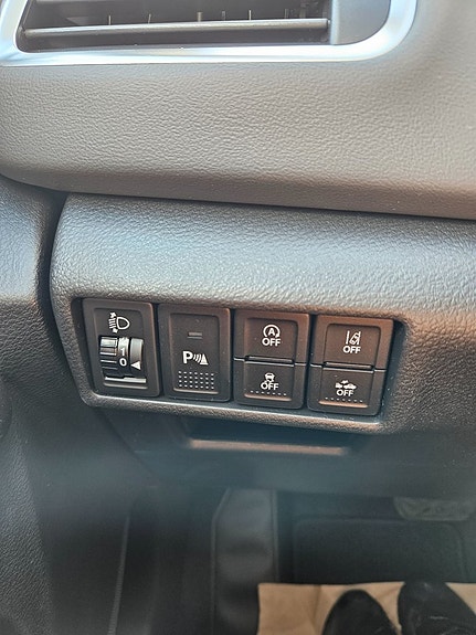 Suzuki S-Cross 14 of 23